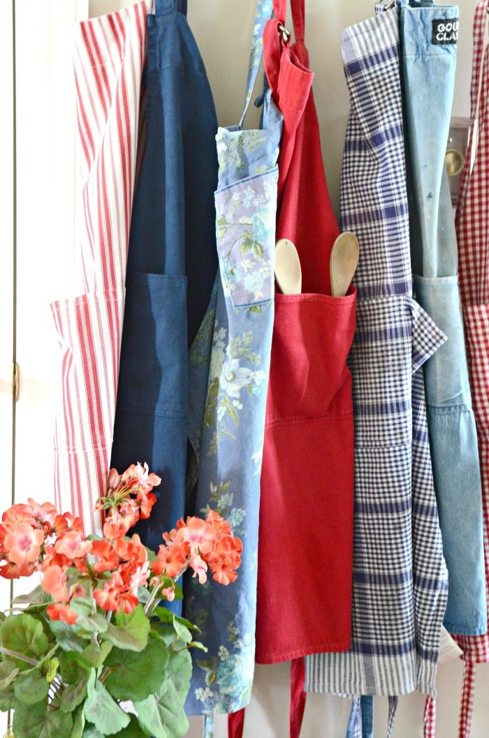 HSS 2-15-20 StoneGable - aprons