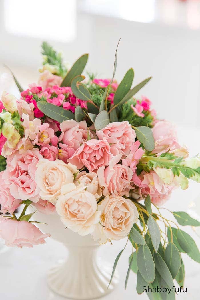 Simple Floral Arranging Tips - Gradient Centerpiece shabbyfufu