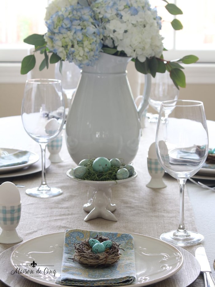maisondecinqBlueSpringTable