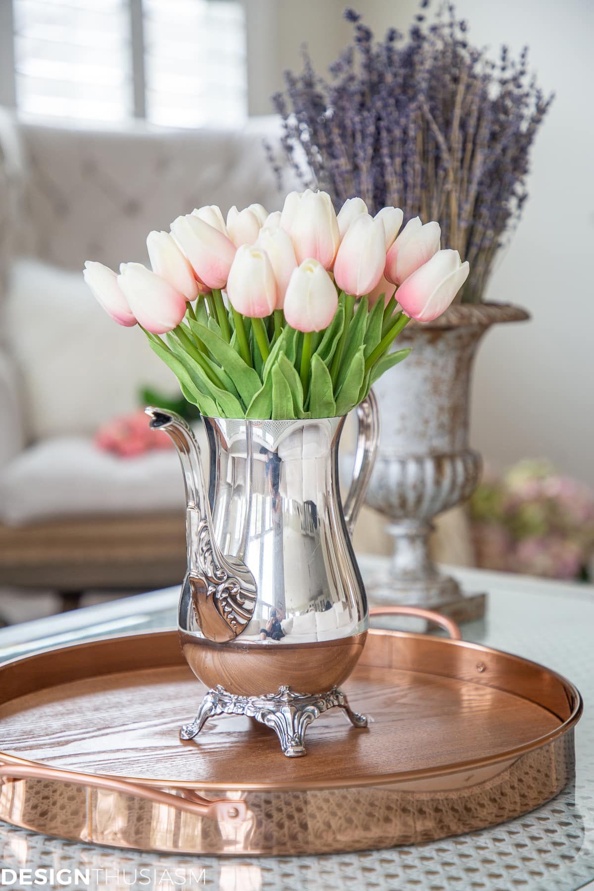 spring decor tulips