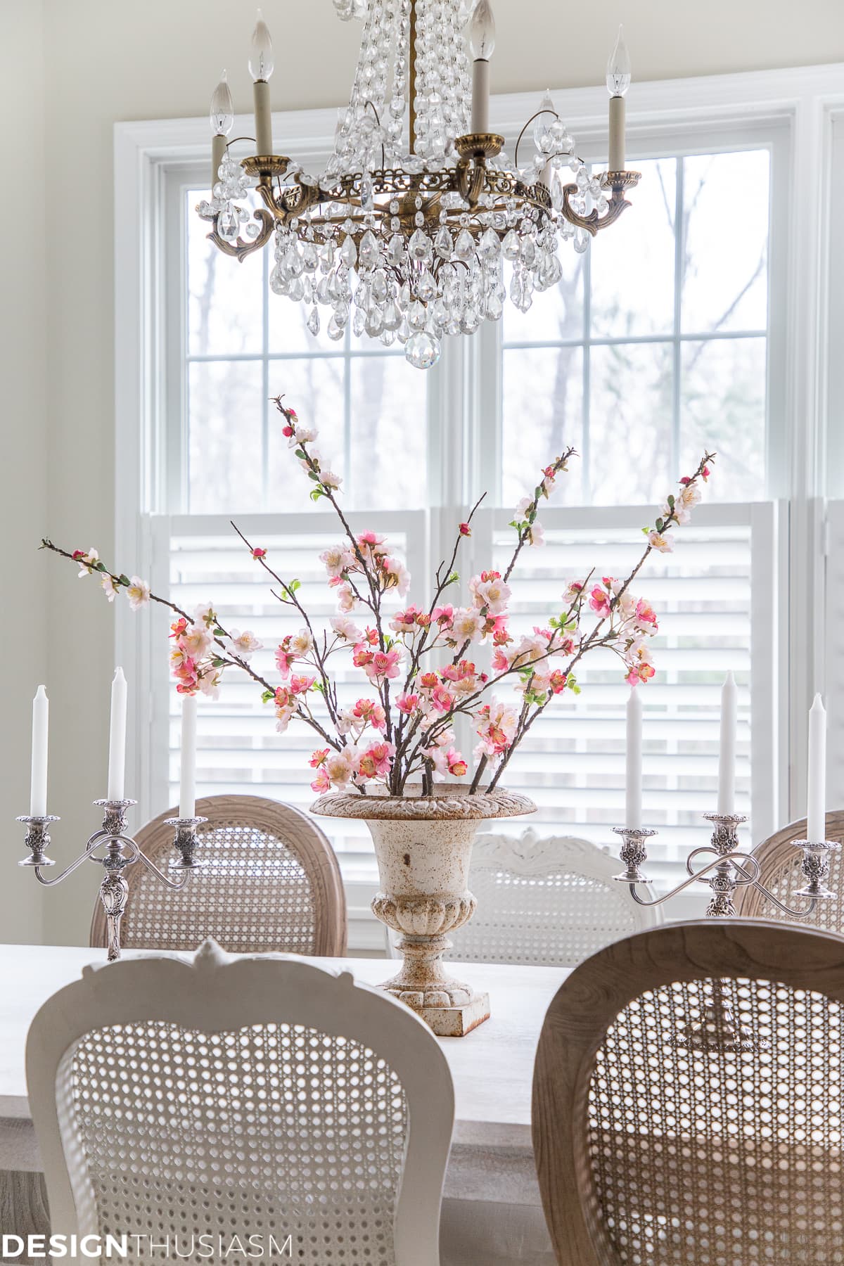 clean fixtures for home staging