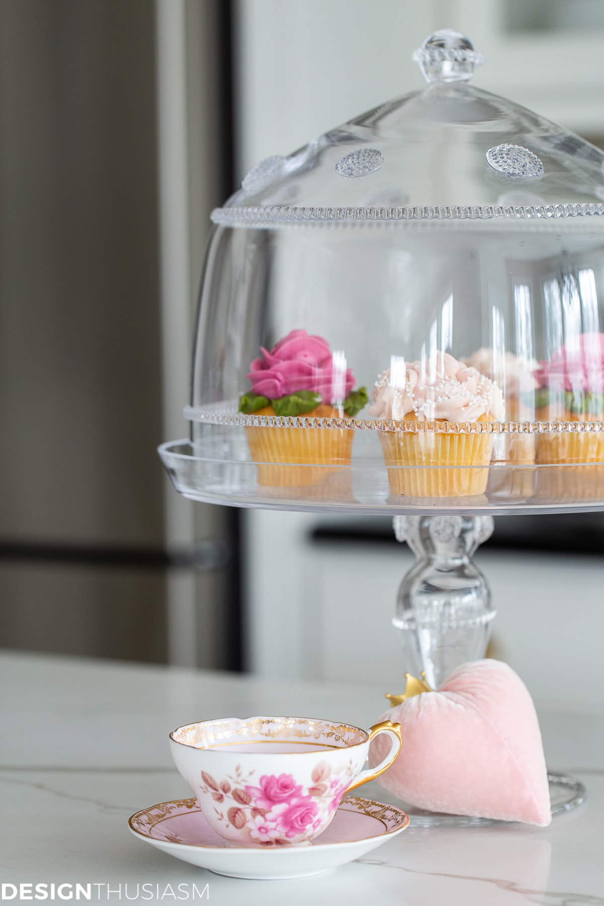 romantic cupcakes kitchen decor