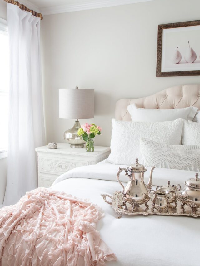 cropped-white-bedroom-ideas-06.jpg