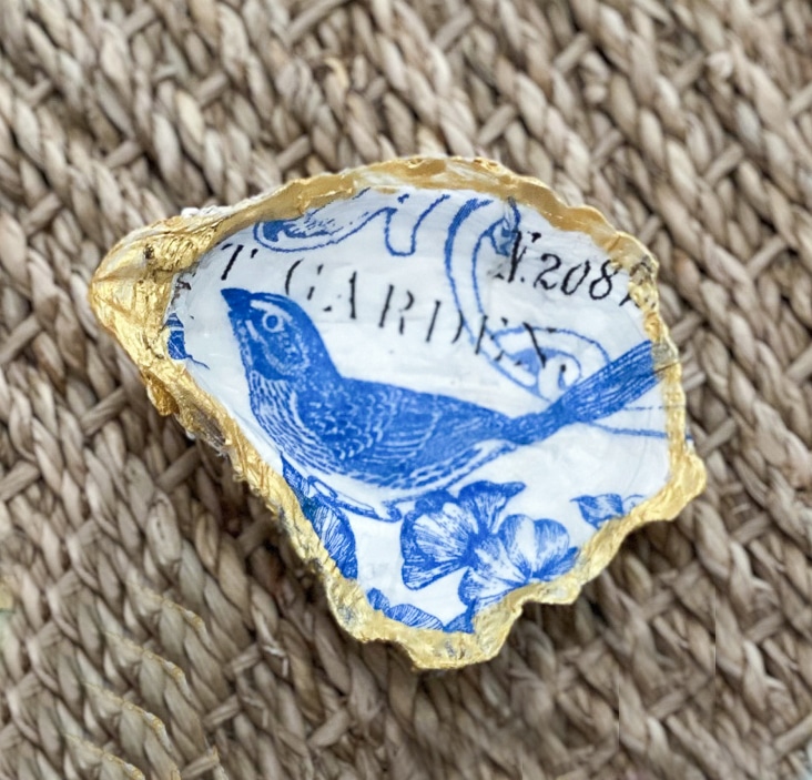decoupage-oyster-shell-craft