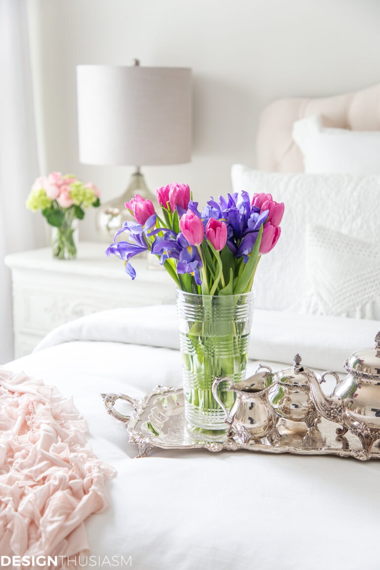 white bedroom decor