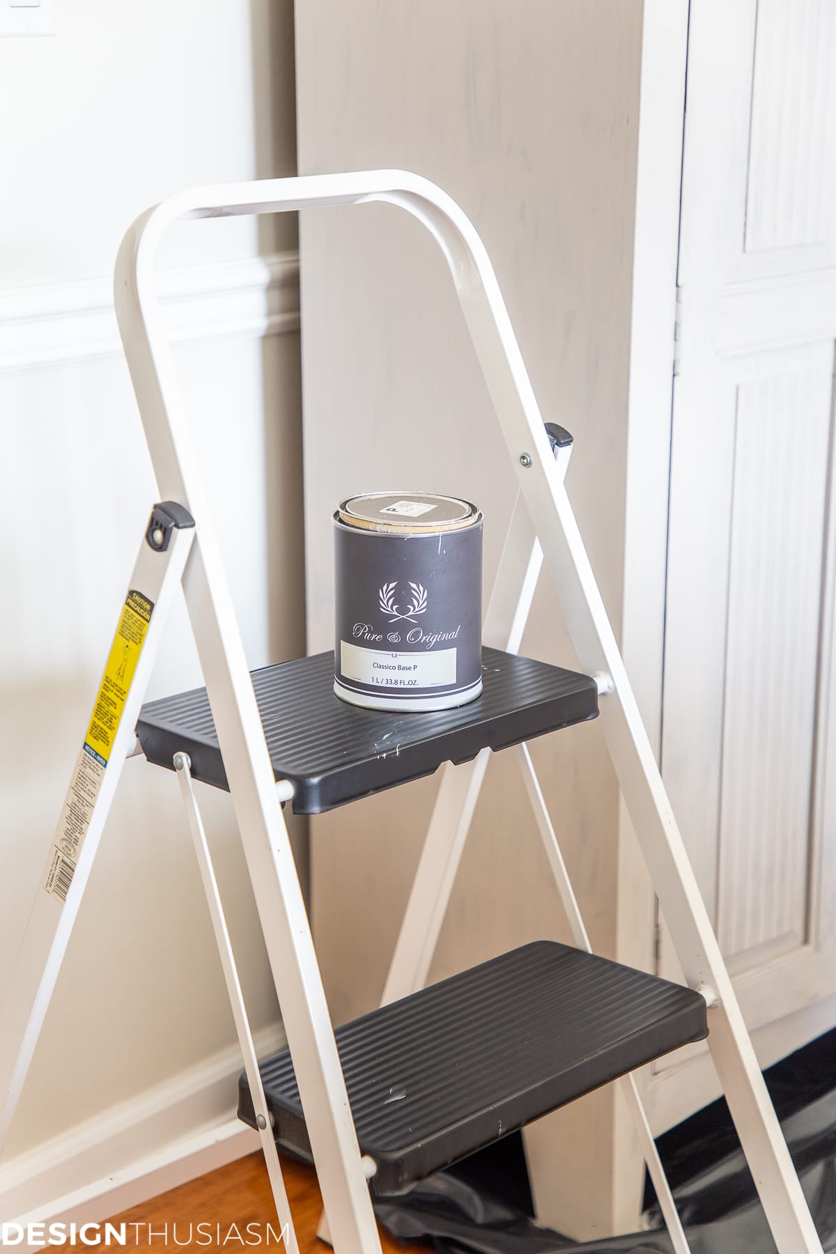 chalk paint for cabinet