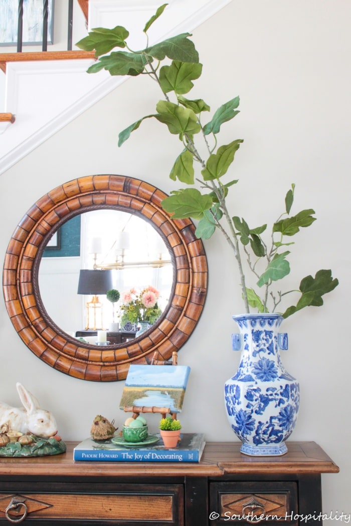 southern hospitality spring-foyer-ideas