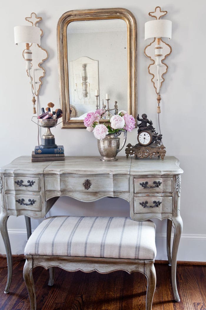 bargain-antiques-cedar