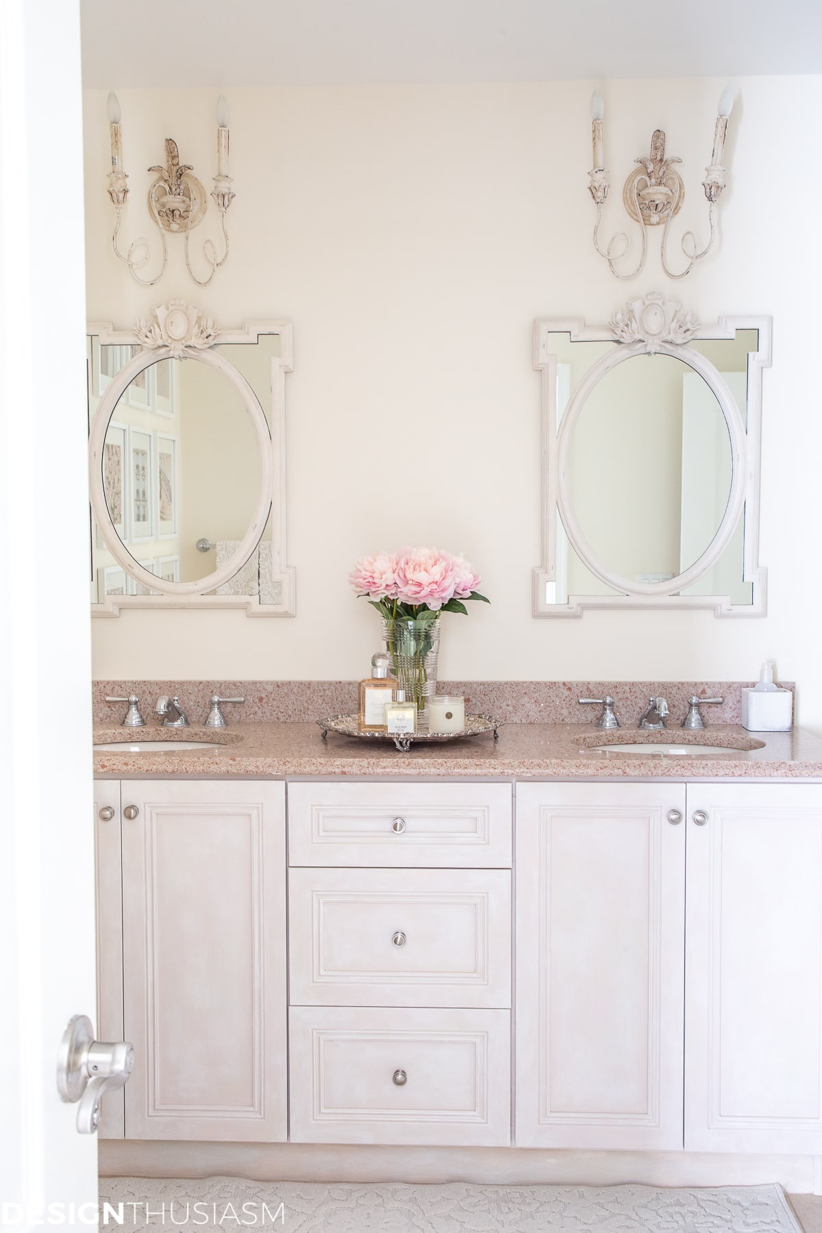 bathroom vanity makeover