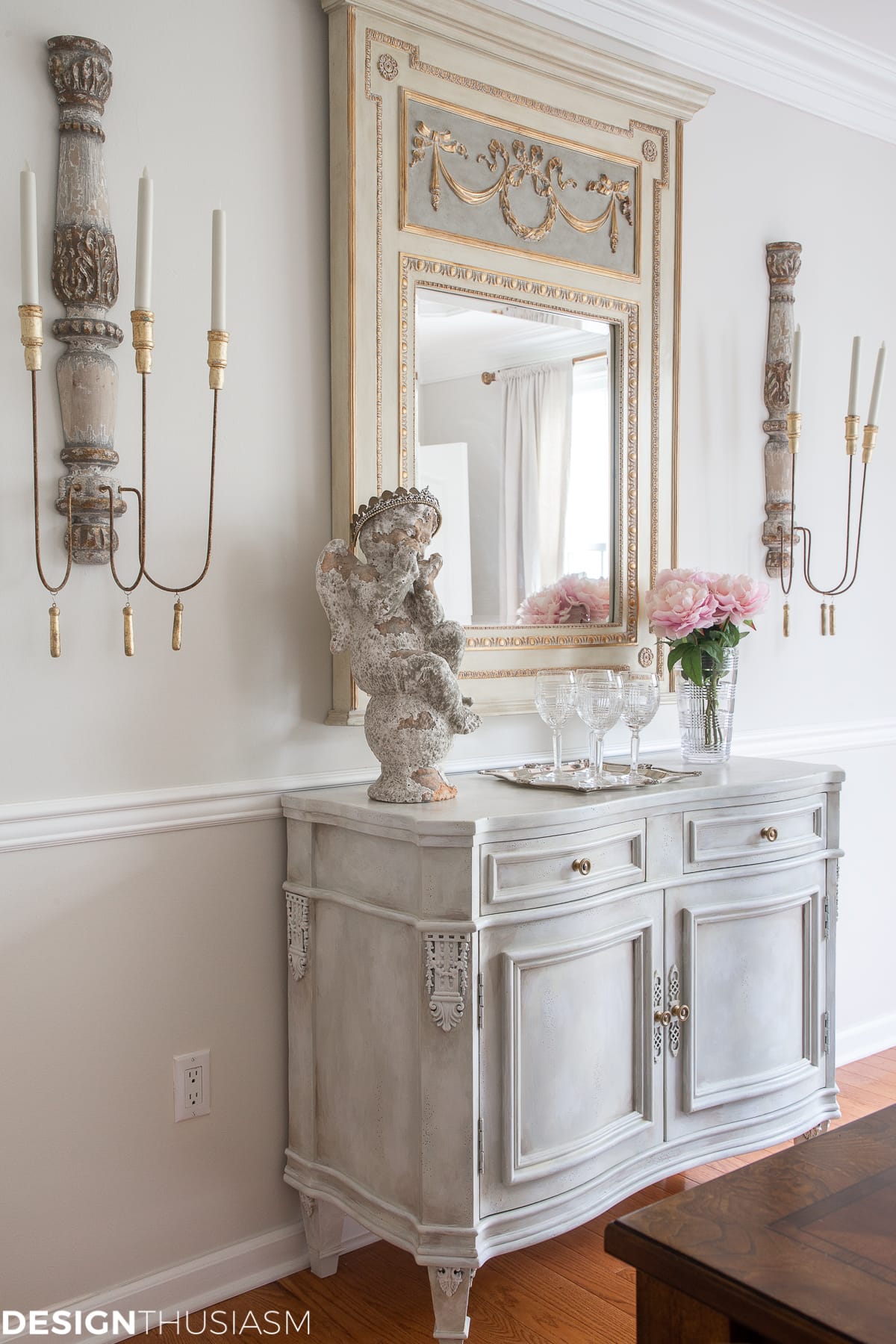white chalk paint vintage sideboard in the dining room