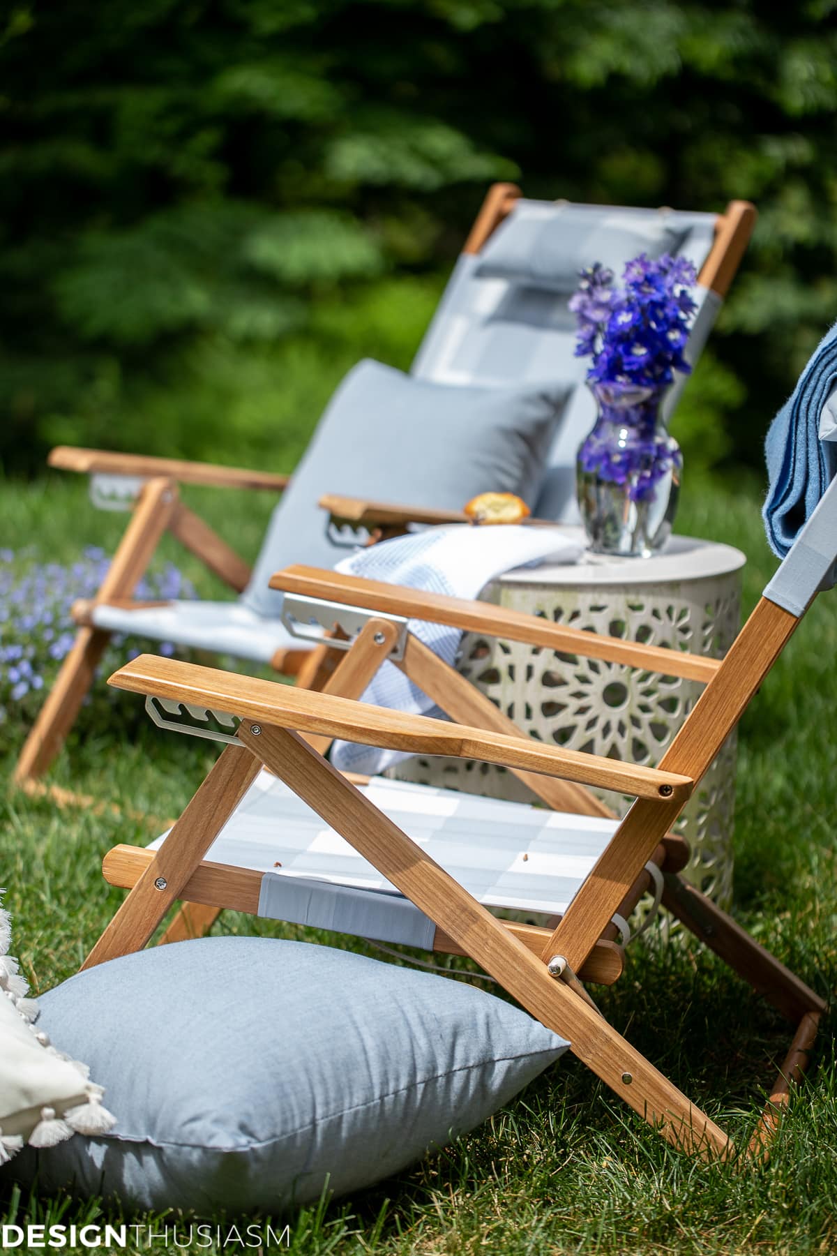beach chairs backyard party