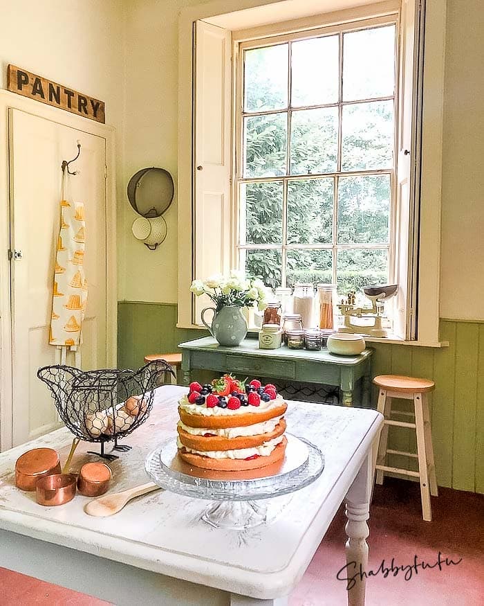 English Cottage Decor Home Tour - Shabbyfufu