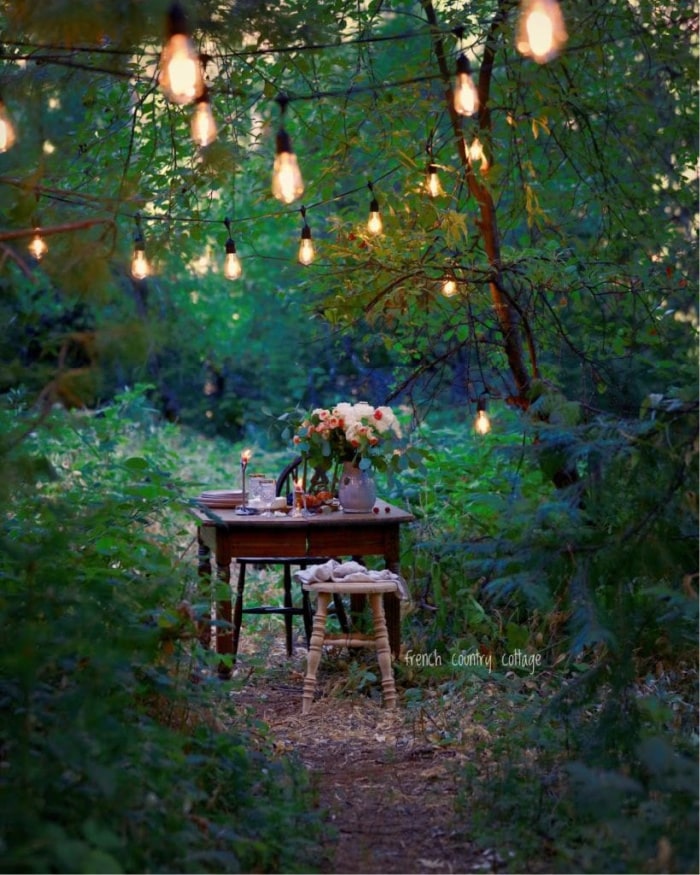 Farmhouse table