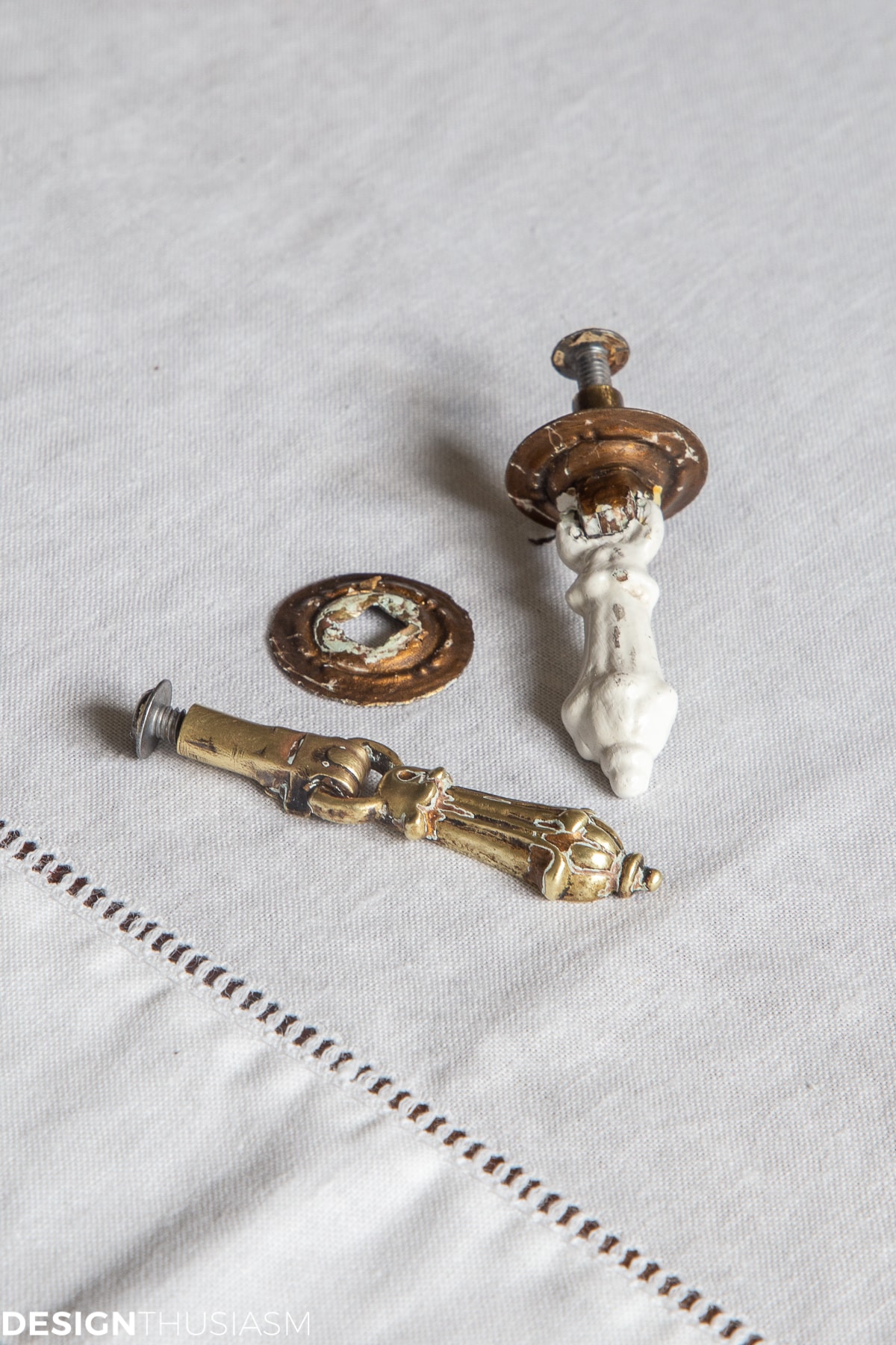 sewing table hardware