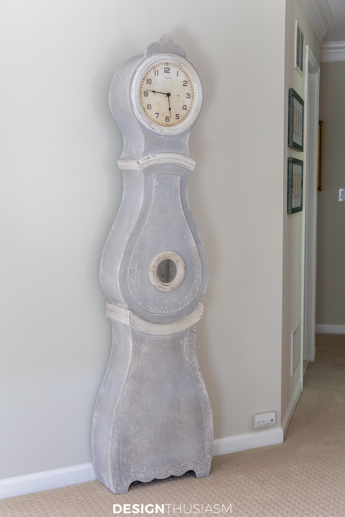 Swedish mora clock