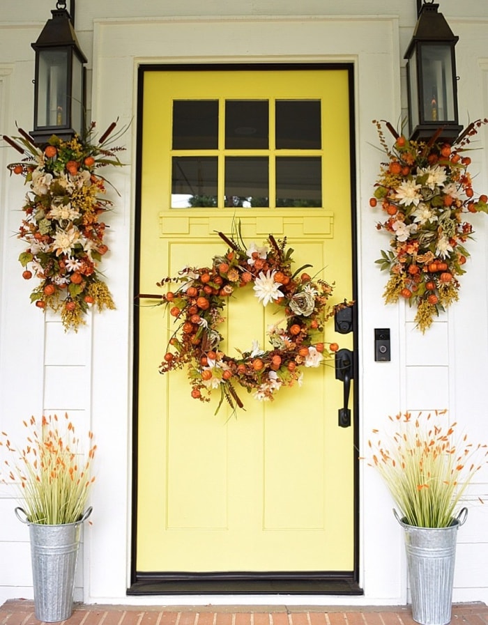simply-southern-cottageFall-Front-Door