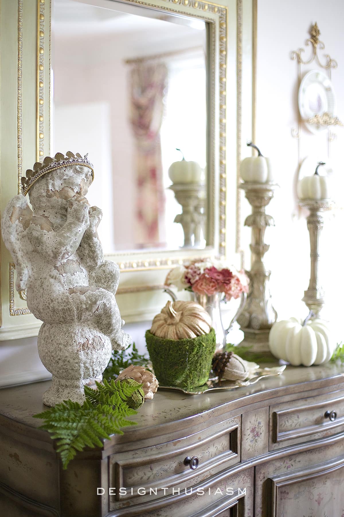 Fall Dining Room Vignette | Designthusiasm