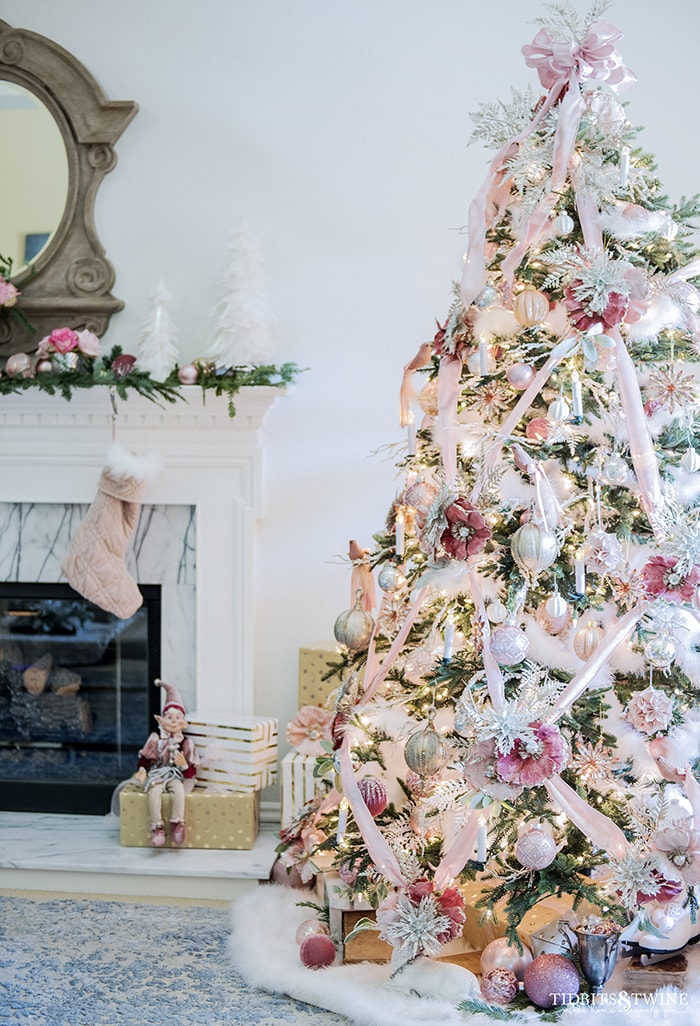 A Pretty in Pink French Christmas Tree