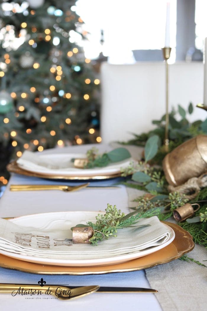 BrassbellsHolidayTablescapemaisondecinq