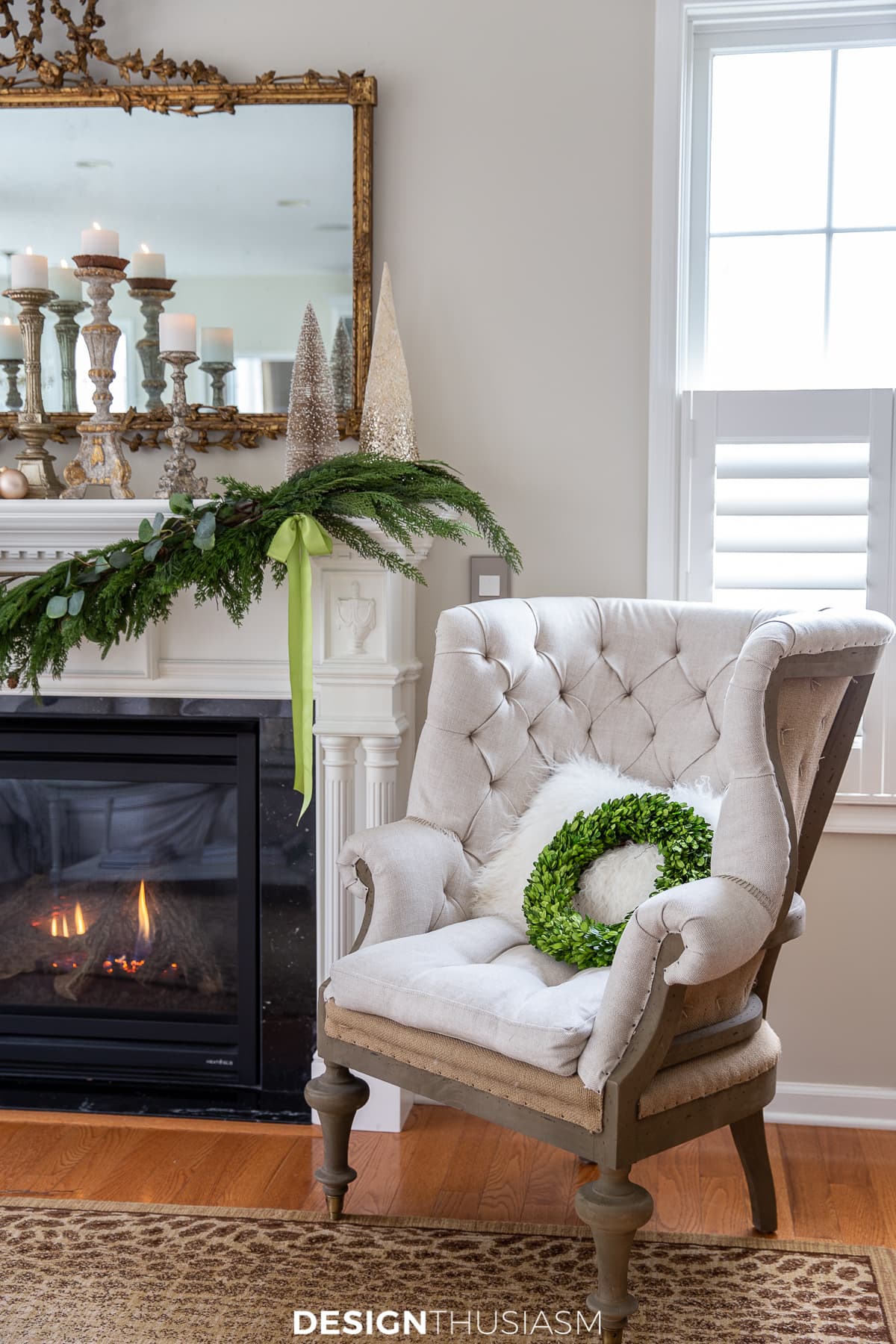 Christmas mantel tufted chair