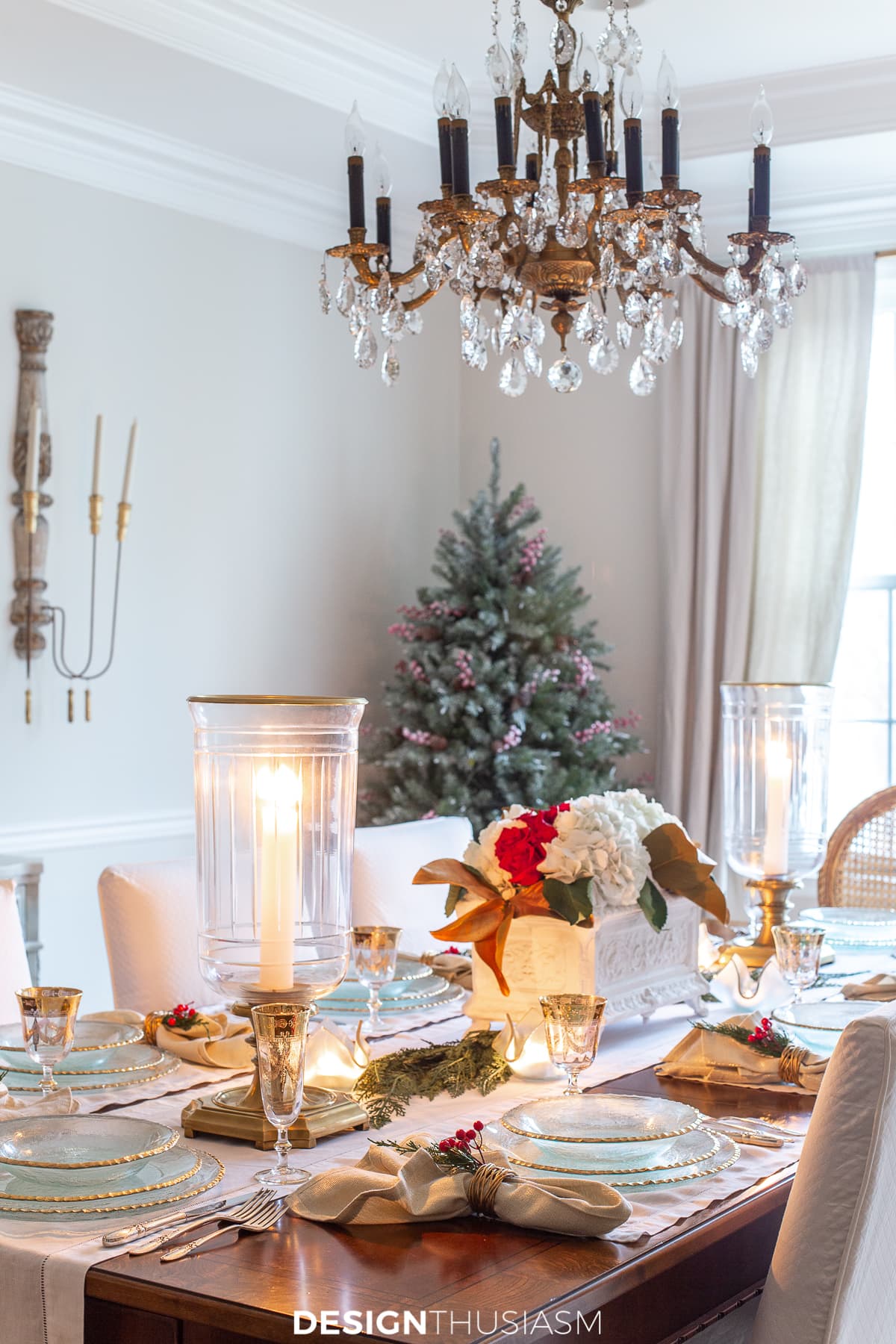 Gold Christmas tablescape