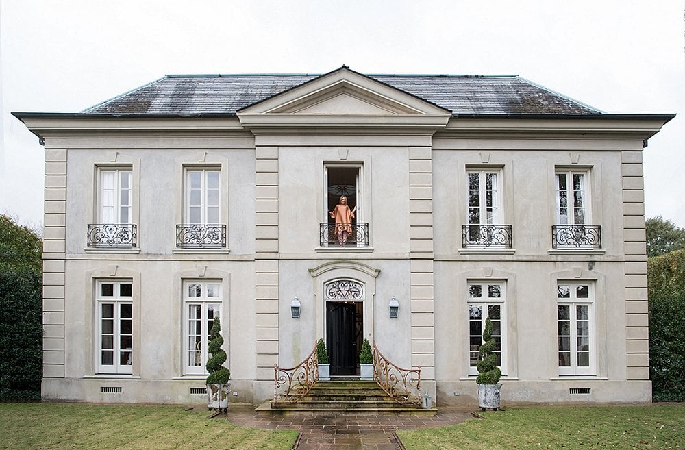 Tara Shaw exterior