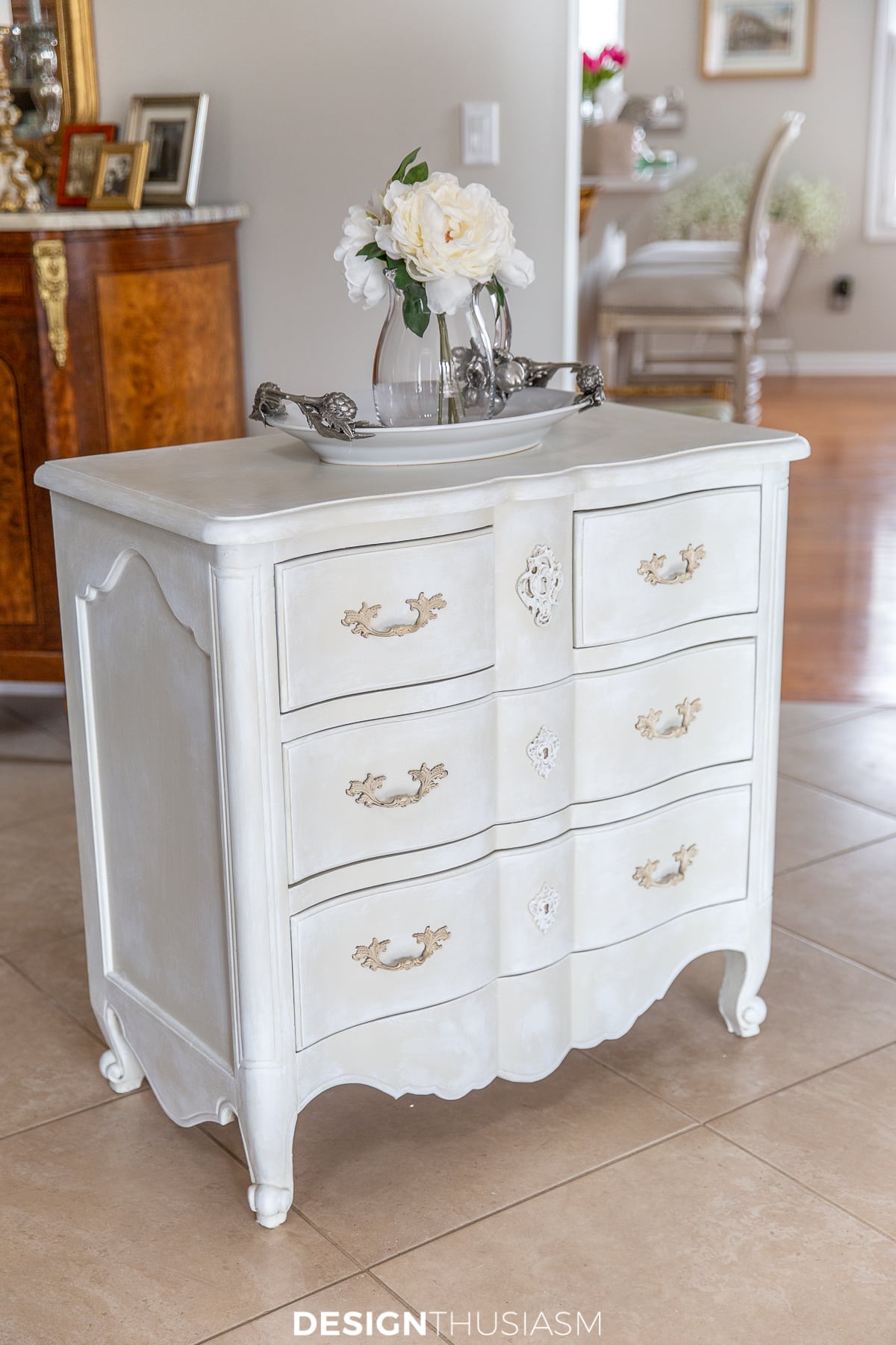 chalk painted chest of drawers