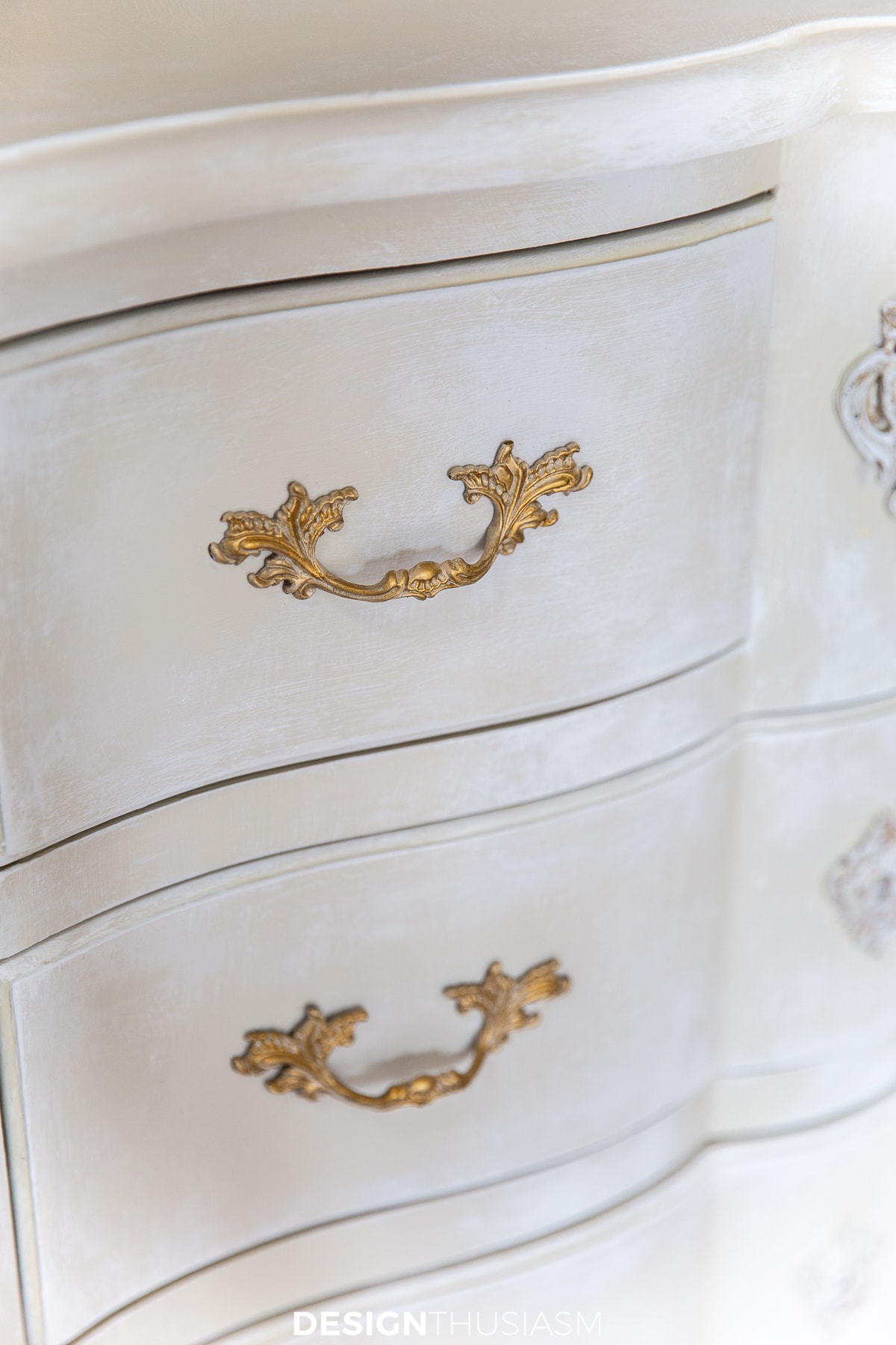 chalk painted chest of drawers hardware