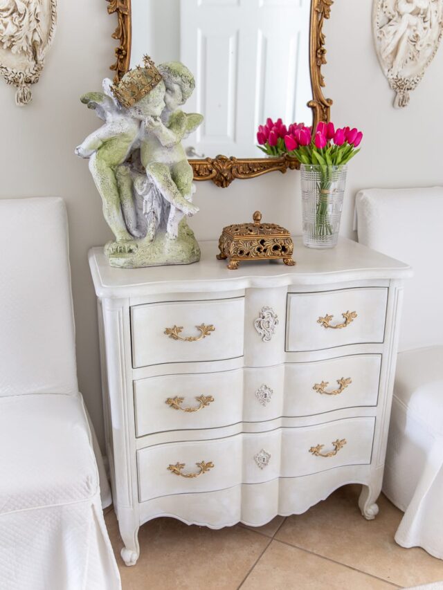 How to Chalk Paint a 3 Drawer Chest