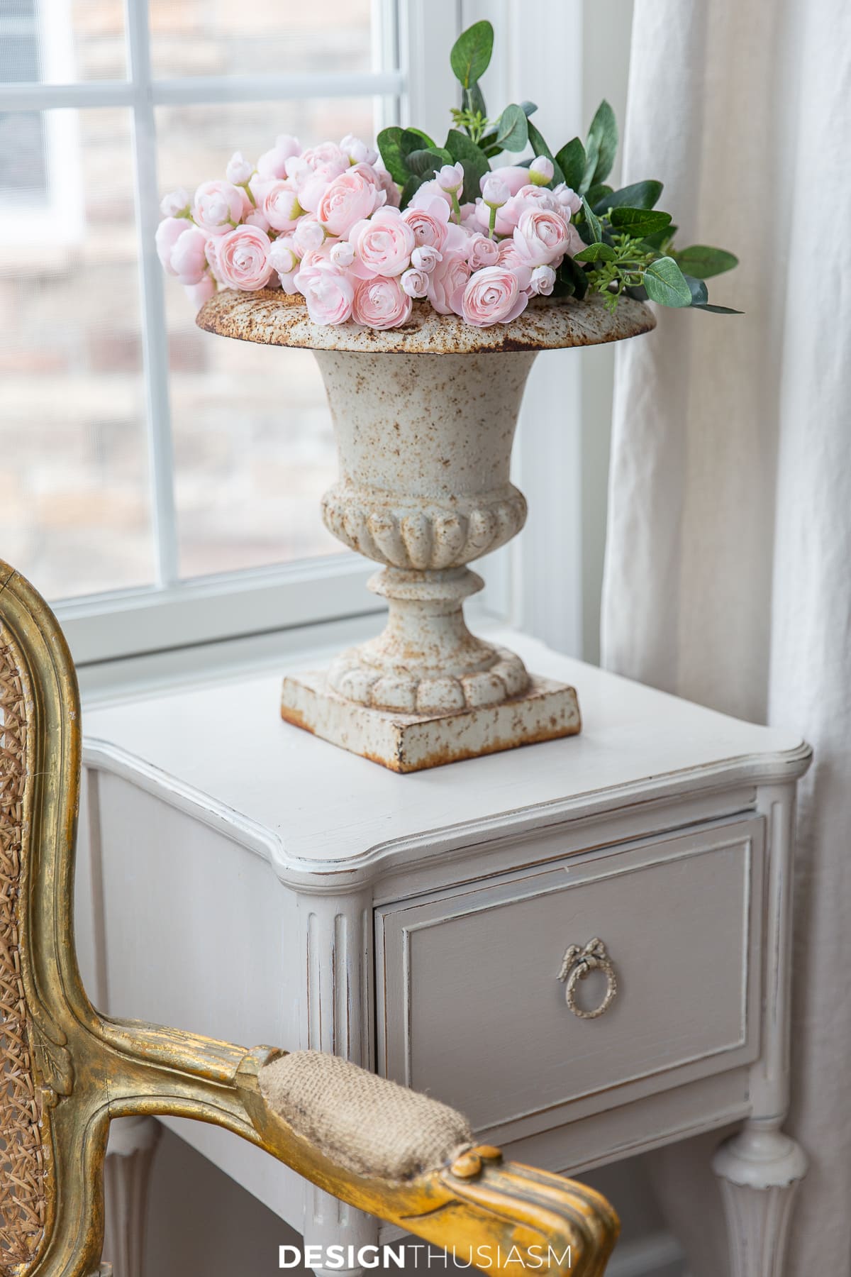 how to avoid decorating mistakes