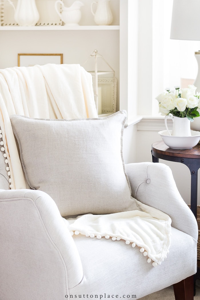Guide to Farmhouse Pillows from On Sutton Place