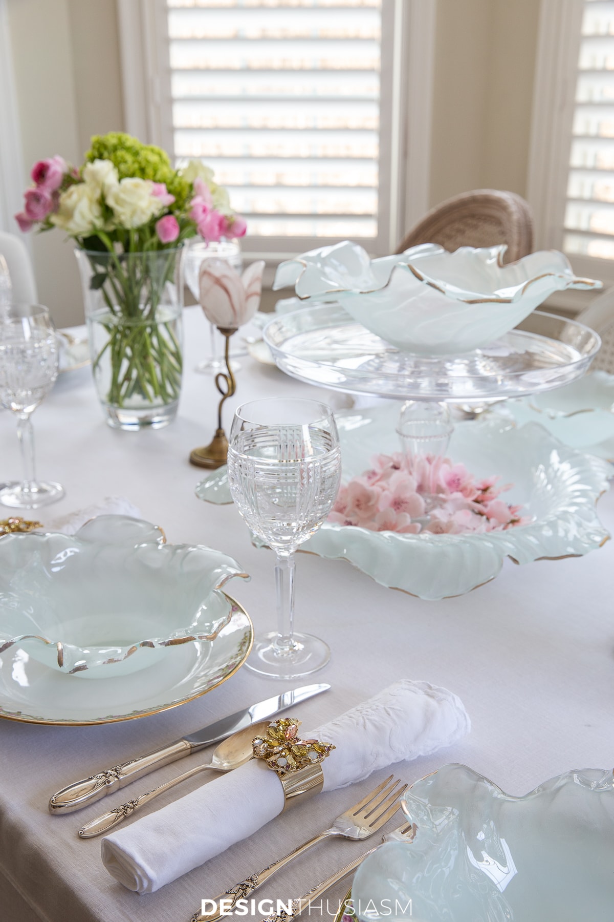 Poppy bowl Easter tablescape