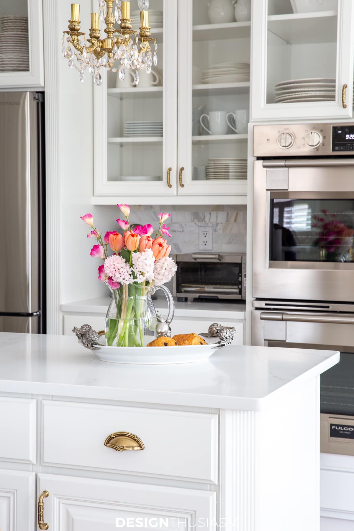 spring decor kitchen