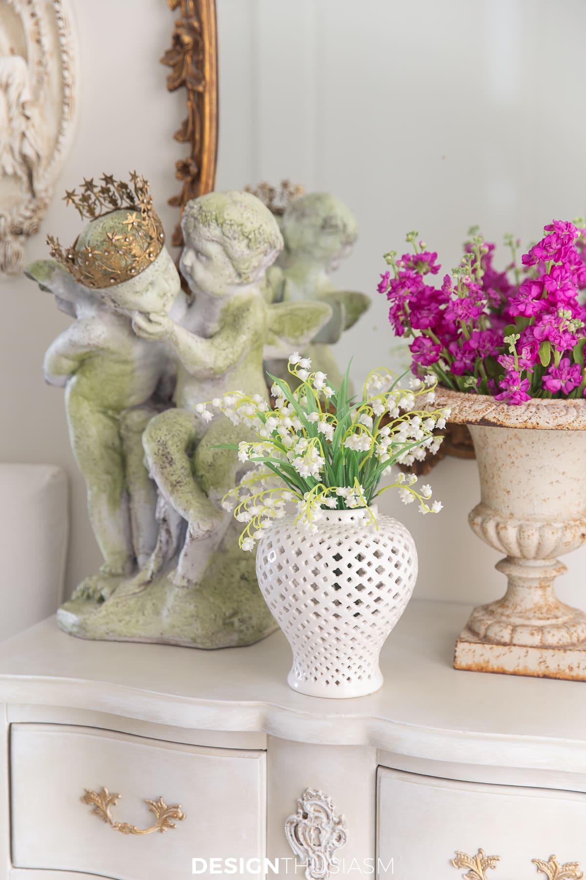 spring garden decor in the entryway