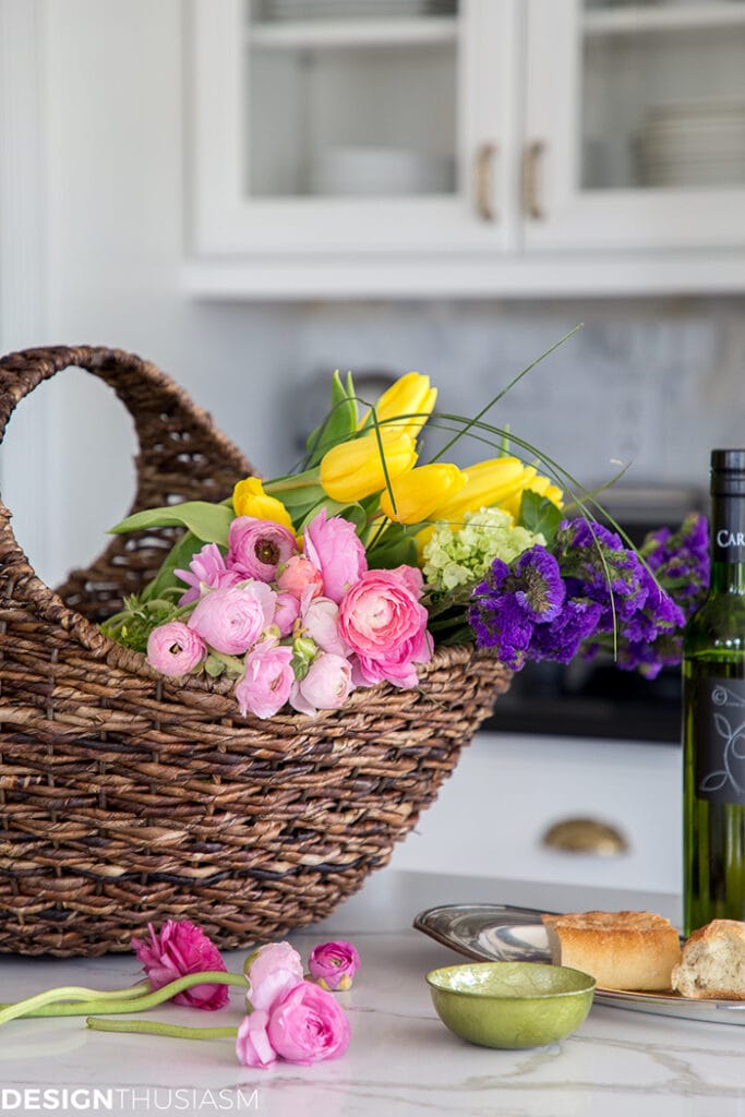Farmhouse spring decor ideas