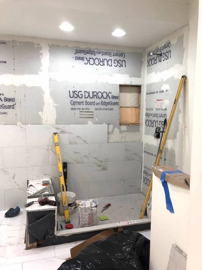 Budget Bathroom Looks That Are Luxurious - Shabbyfufu