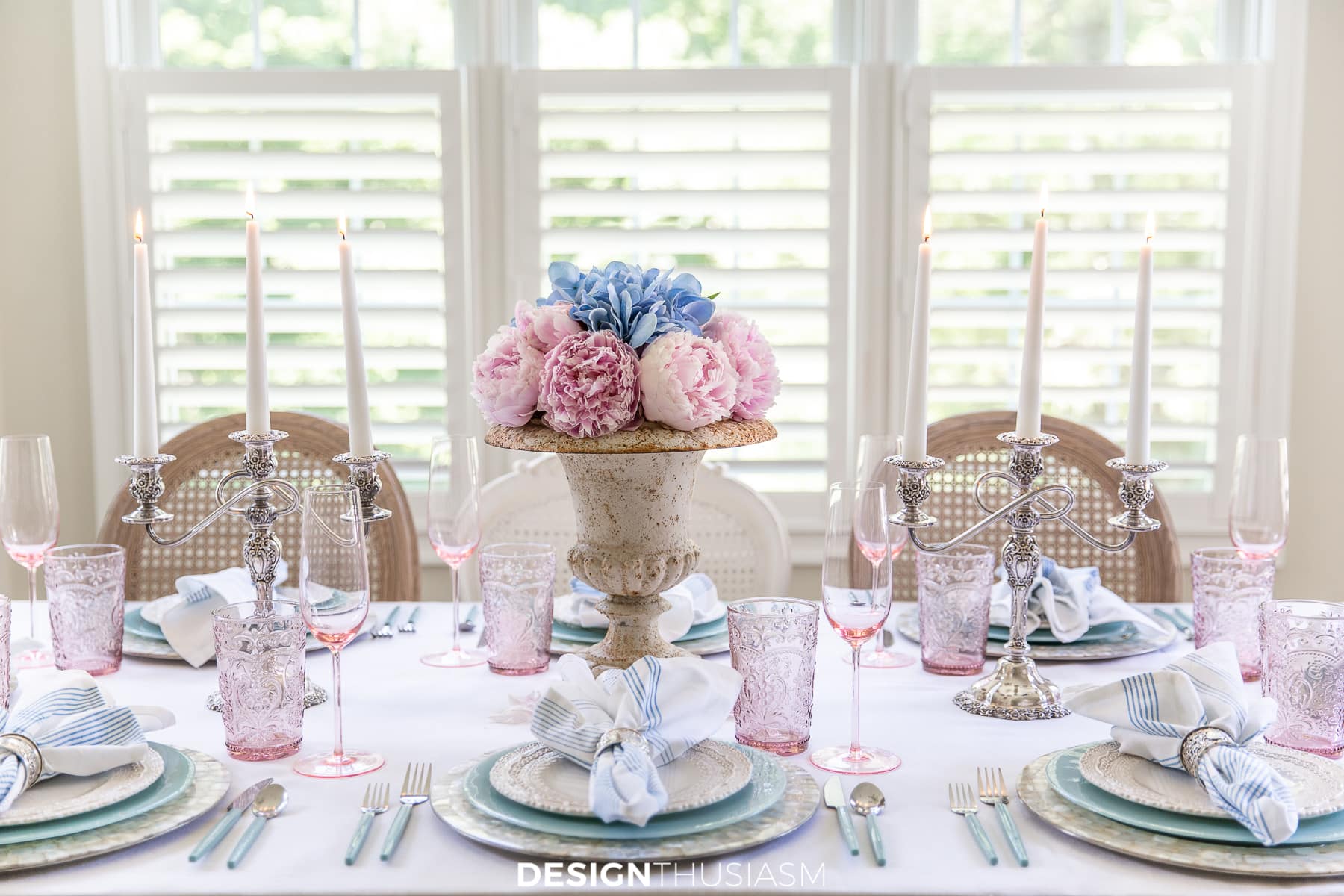 retro summer table setting