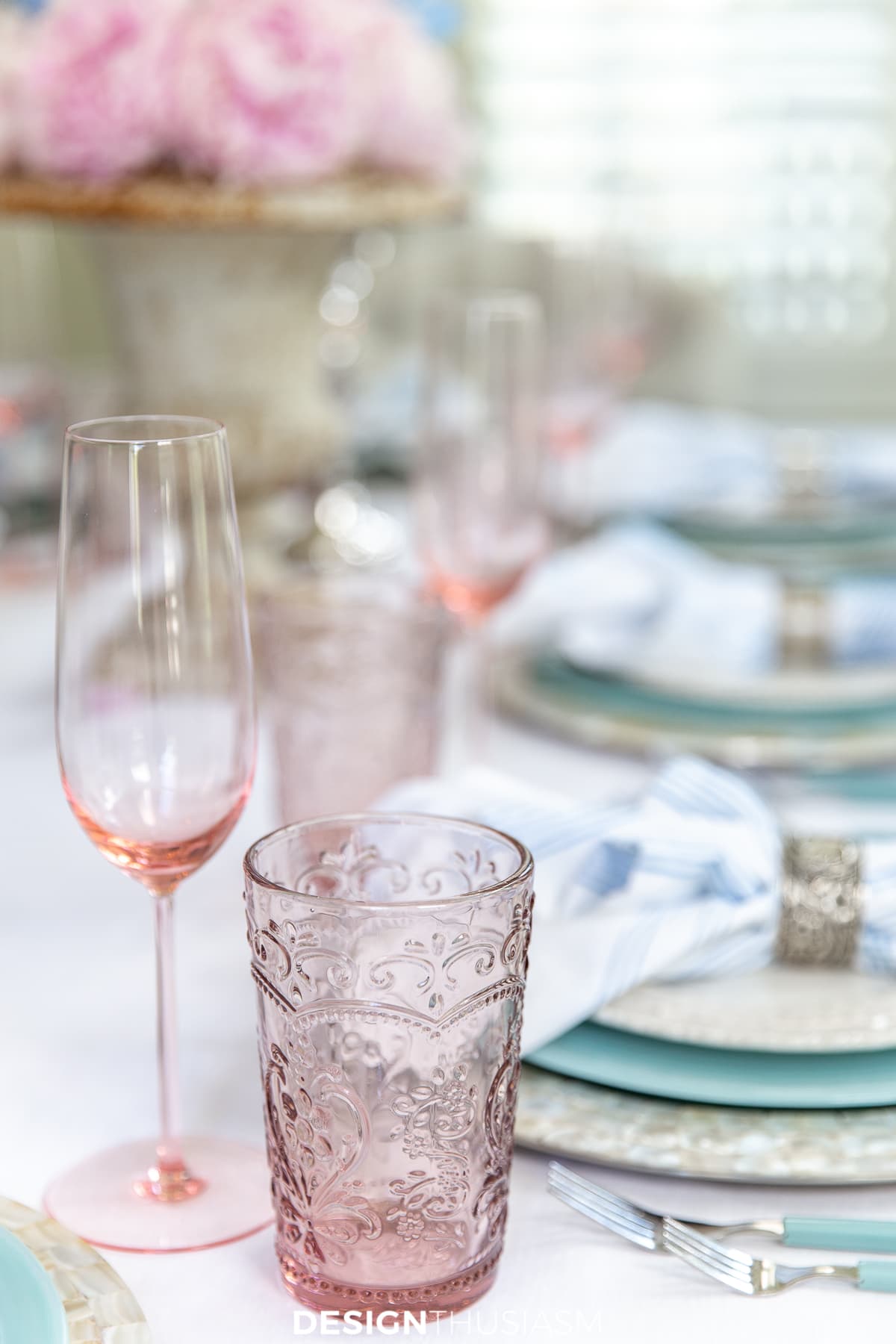 retro summer table pink glassware