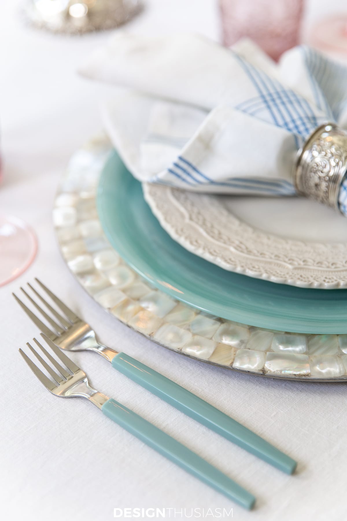 retro summer table aqua flatware