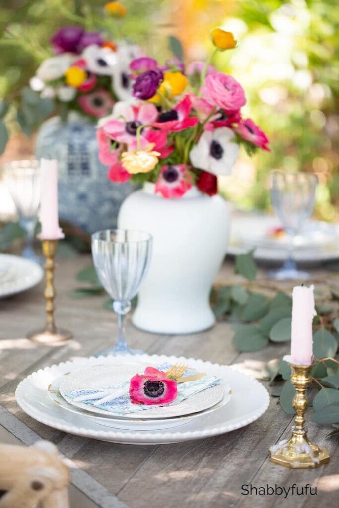 Essentials For A Beautiful Tablescape - Shabbyfufu