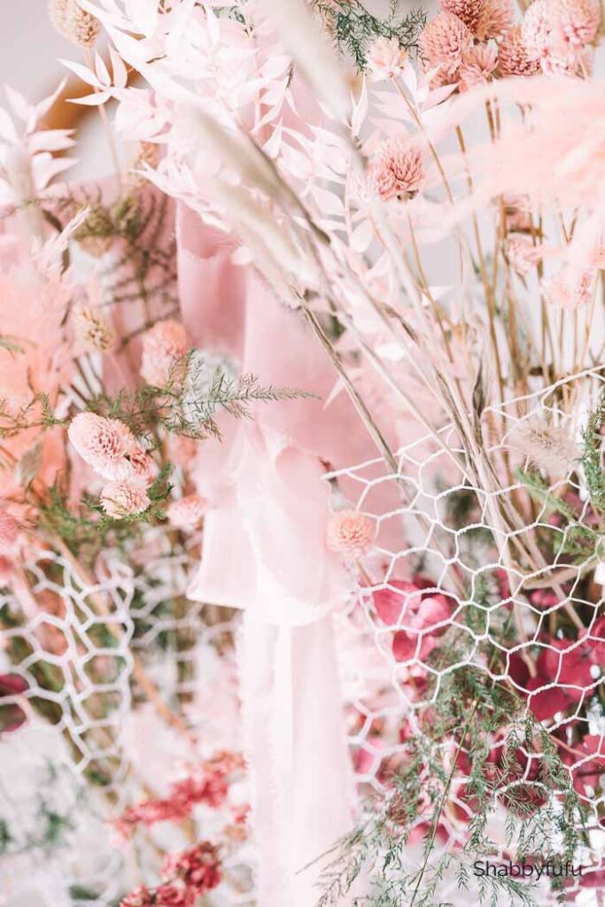 Shabbyfufu - Dried Flower Chandelier DIY