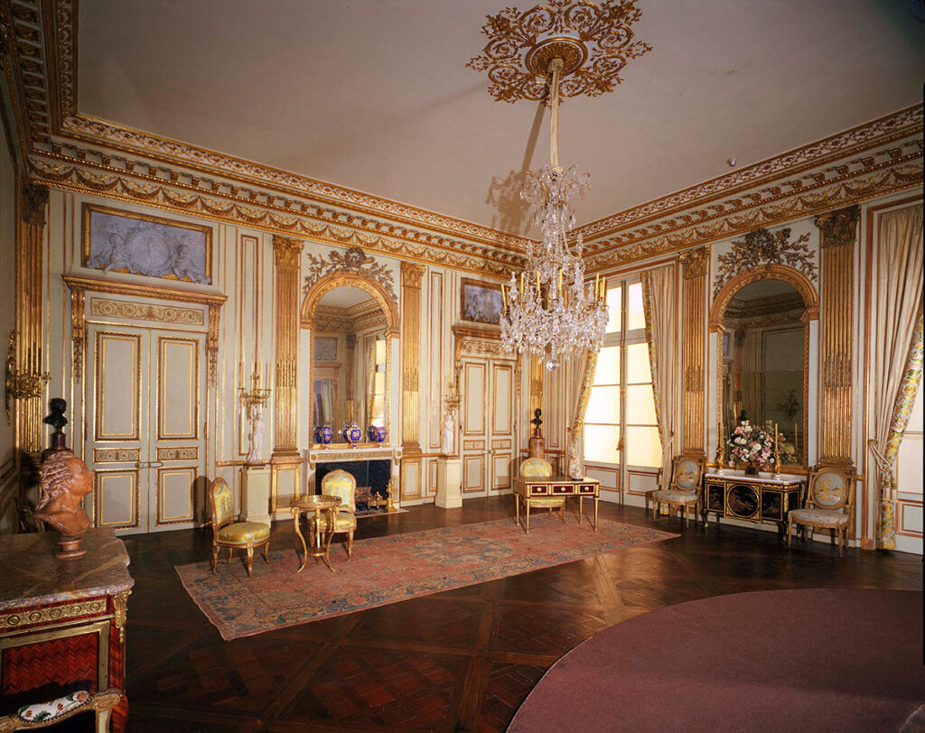 Salon Doré