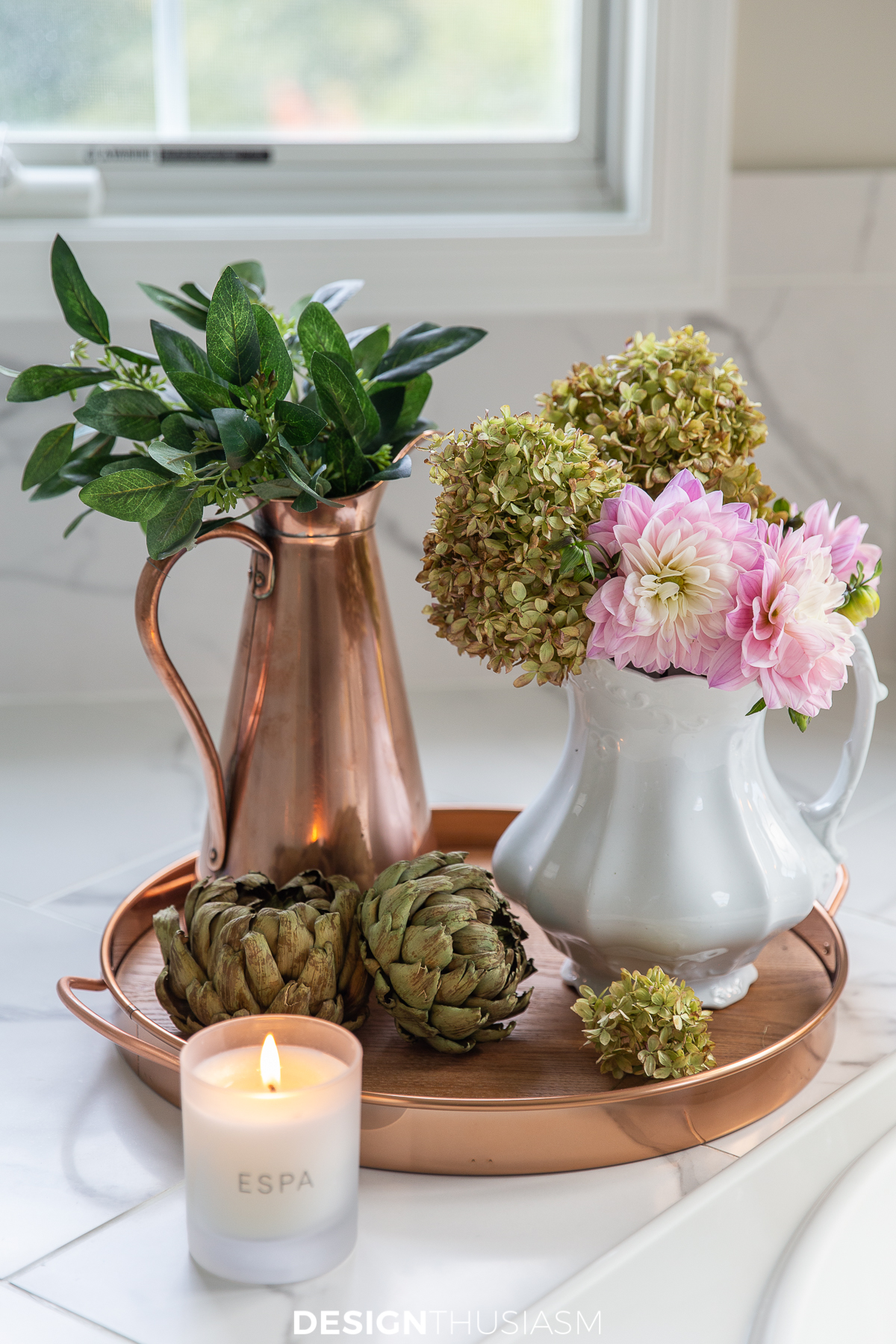 fall bathroom floral vignette