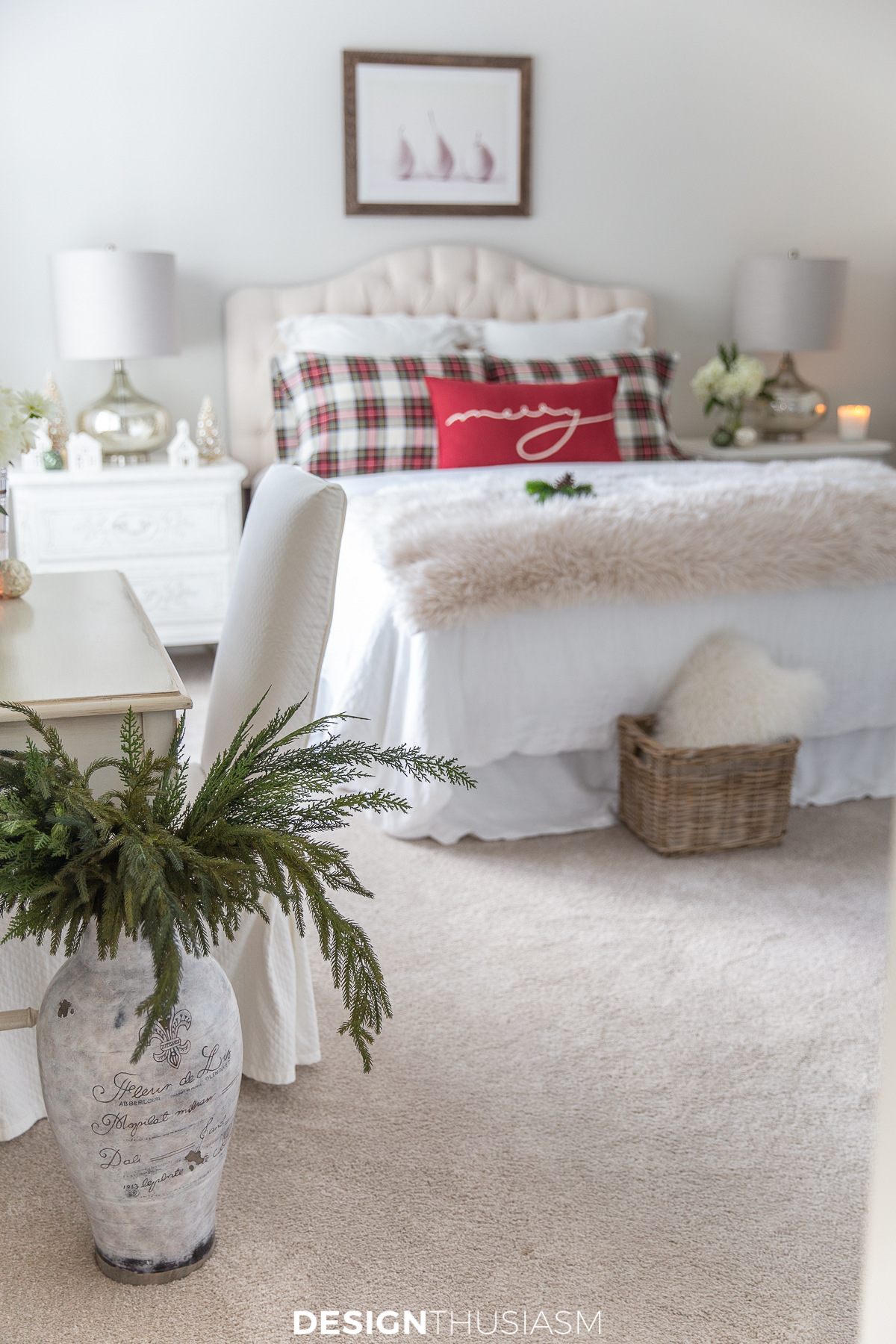 Christmas decor in the guest bedroom