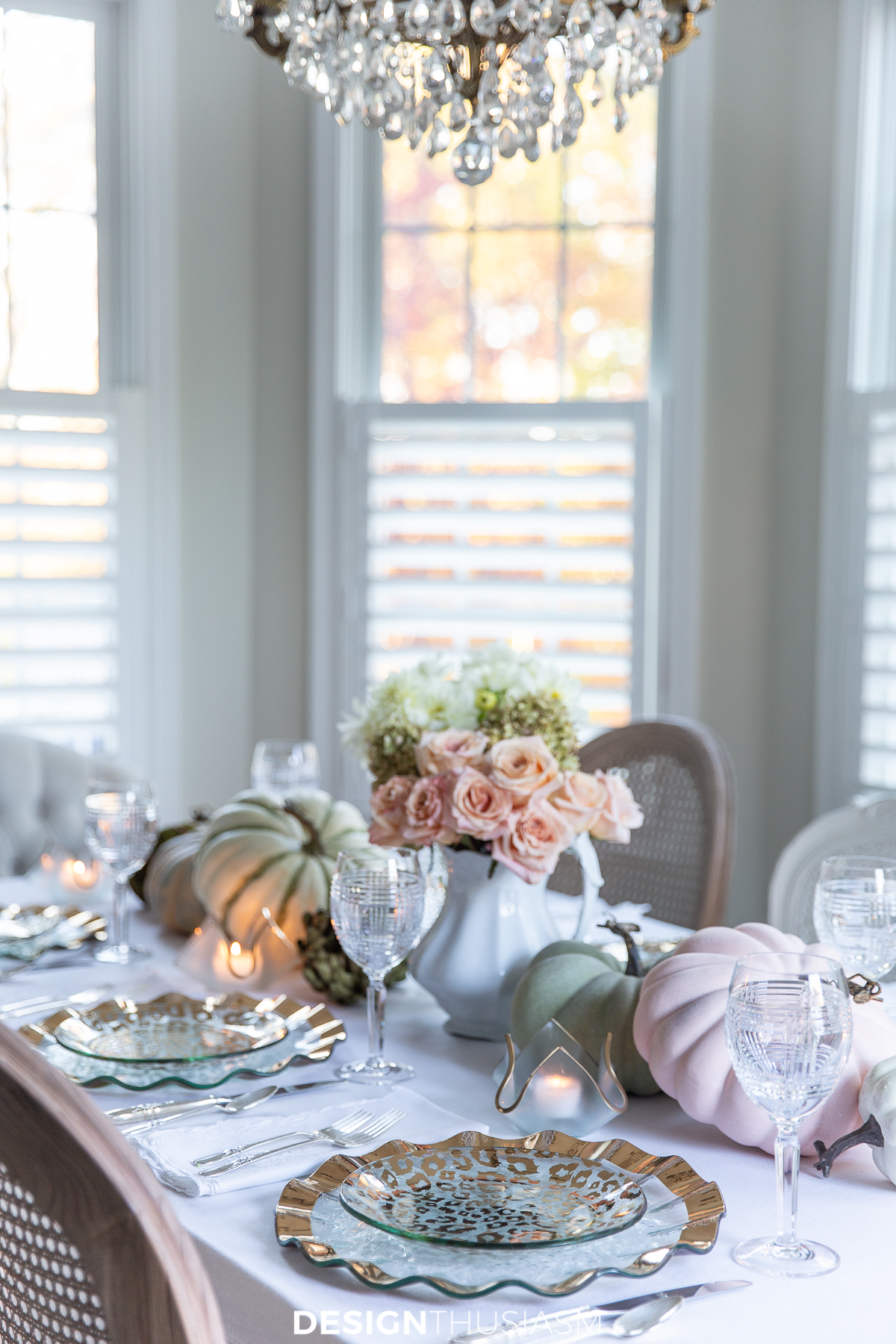 holiday table setting