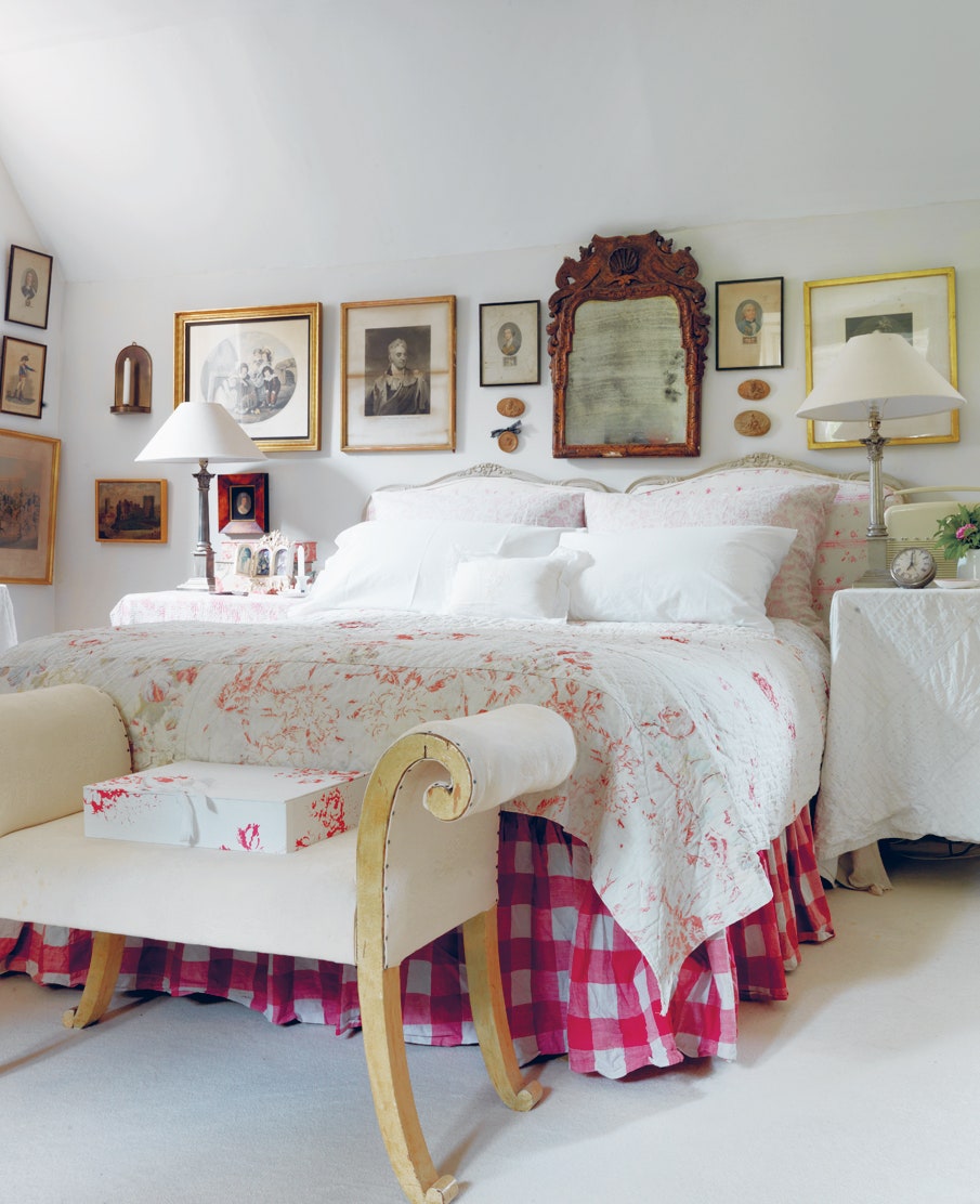 https://www.houseandgarden.co.uk/gallery/cabbages-roses-brook-cottage