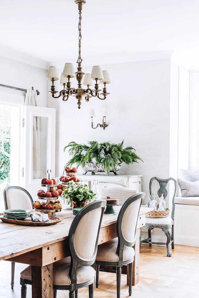 french-provincial-dining-room