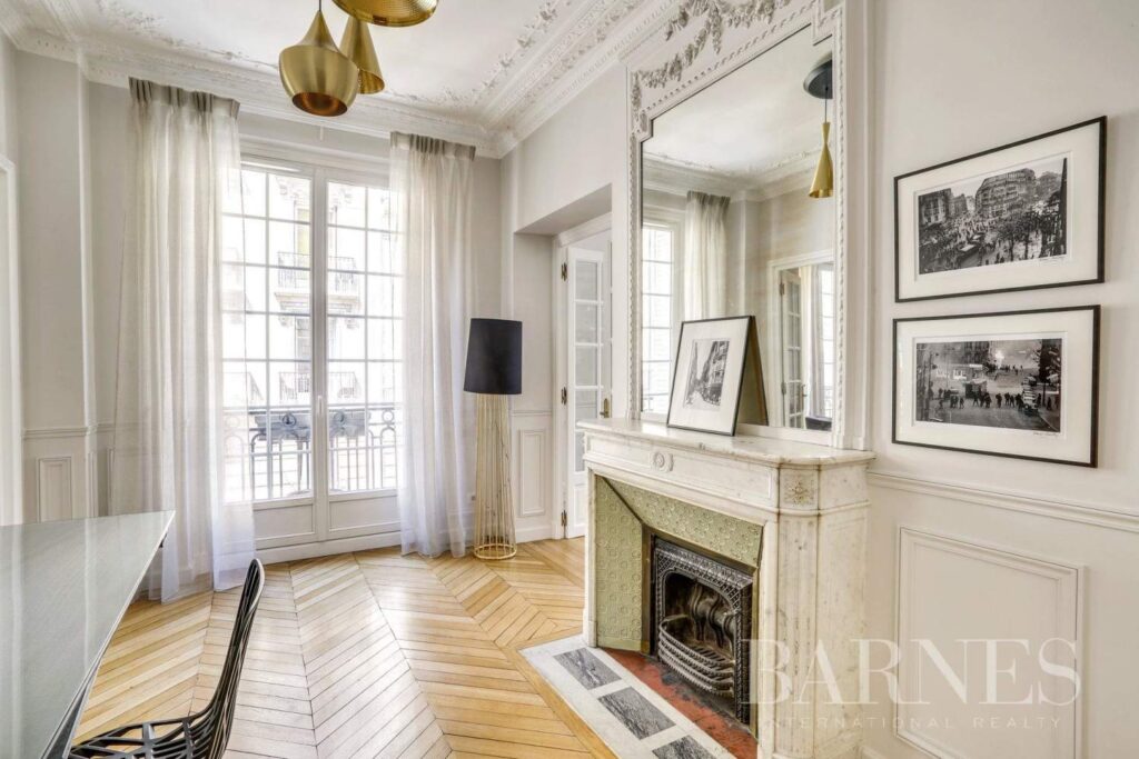 apt-in-Paris
