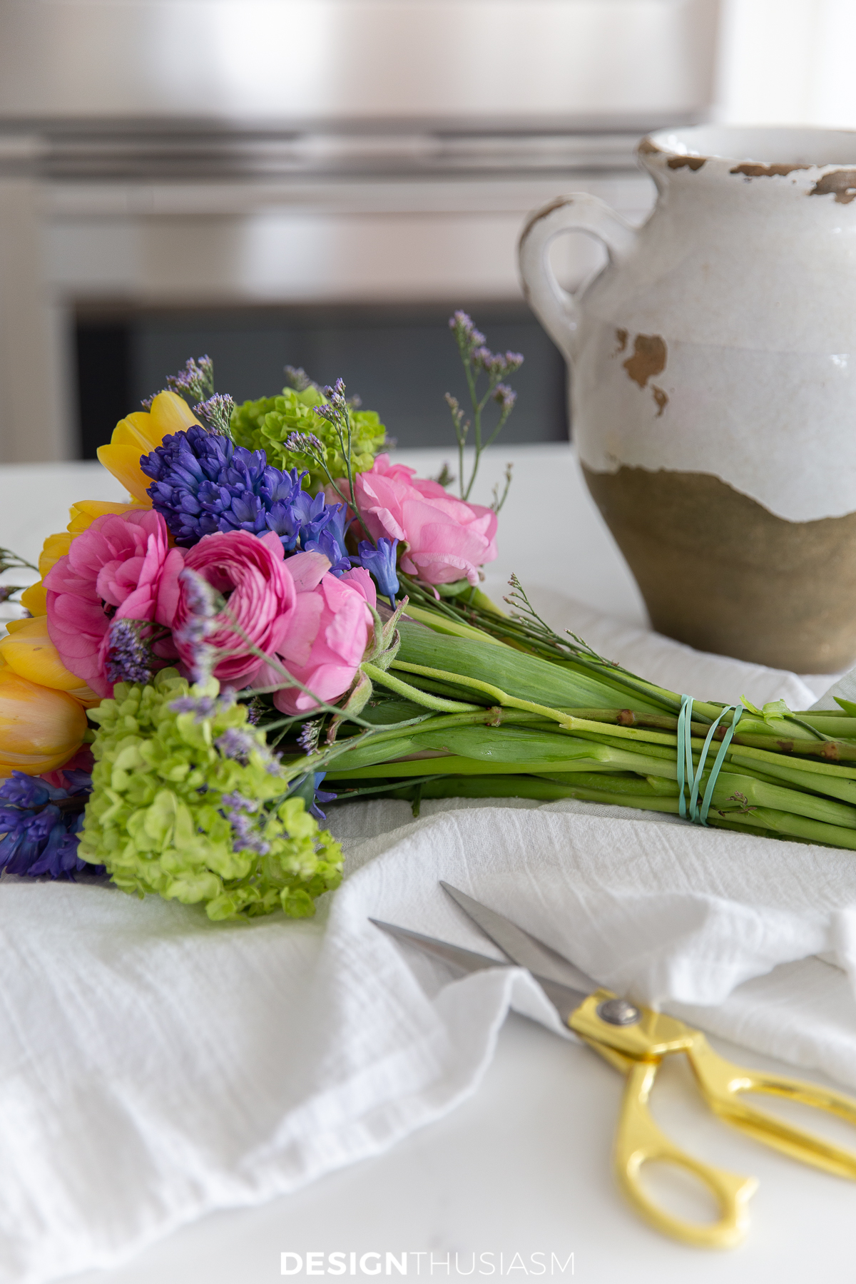 floral arrangement methods