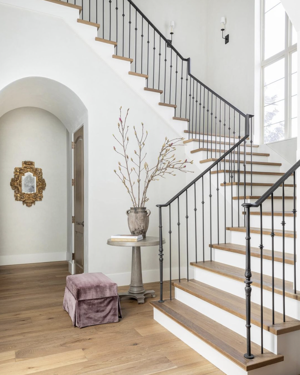 Marie Flanigan Interiors foyer